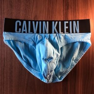 Calvin Klein Intense Power Hip Brief Blue Small